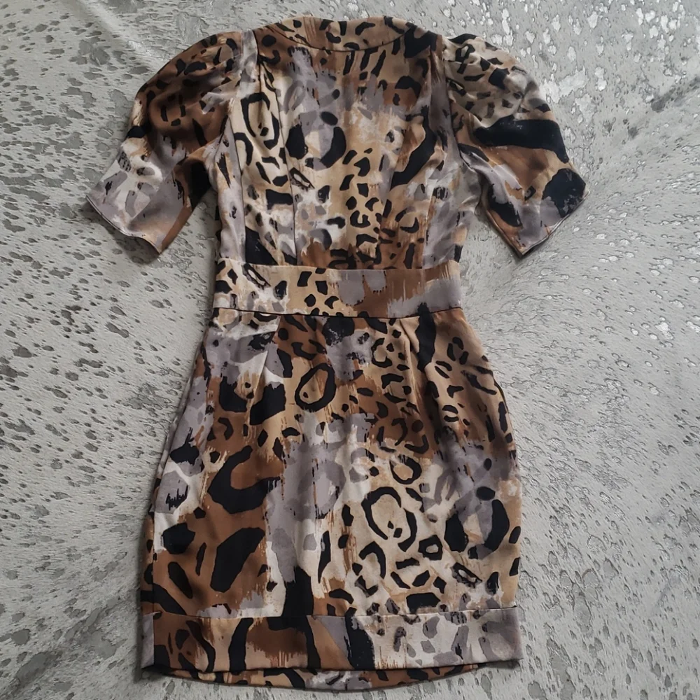 *SOLD* Diane Von Furstenberg DVF Sabine Silk Animal Print Mini Dress Sz2 - Picture 6 of 6